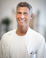  Professor Tomas Starch-Jensen